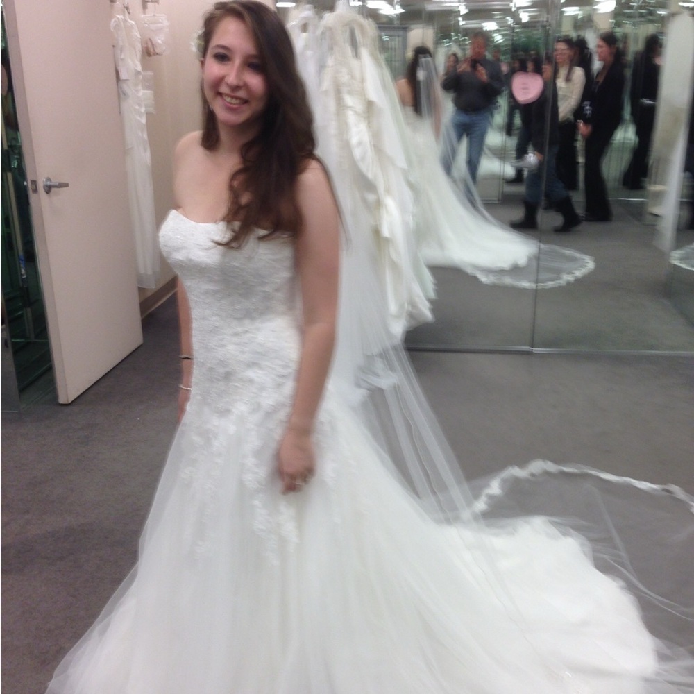 David's Bridal Strapless White Wedding Dress
